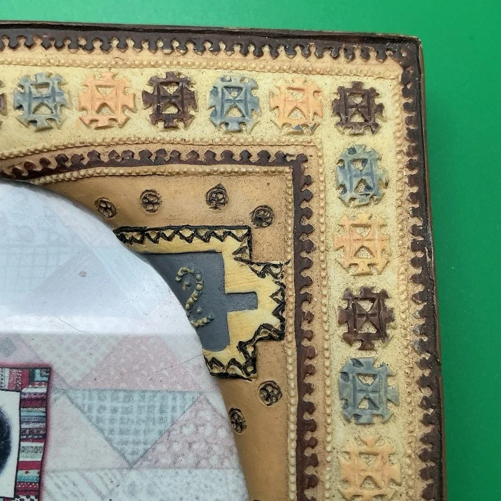 POPULAR IMPORTS vintage resin